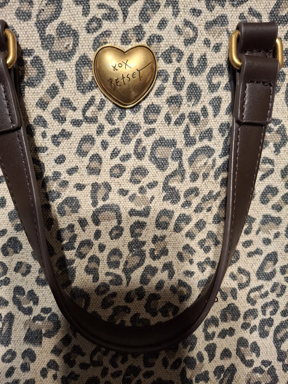 Betsey Johnson XO Leopard Print Beige Tote Bag with Brown Trim - Picture 5 of 10